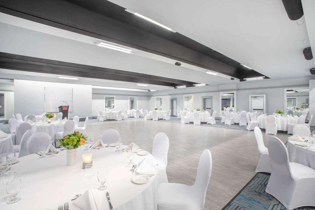 Quality Inn & Conference Centre Kingston Central Bekvämligheter bild